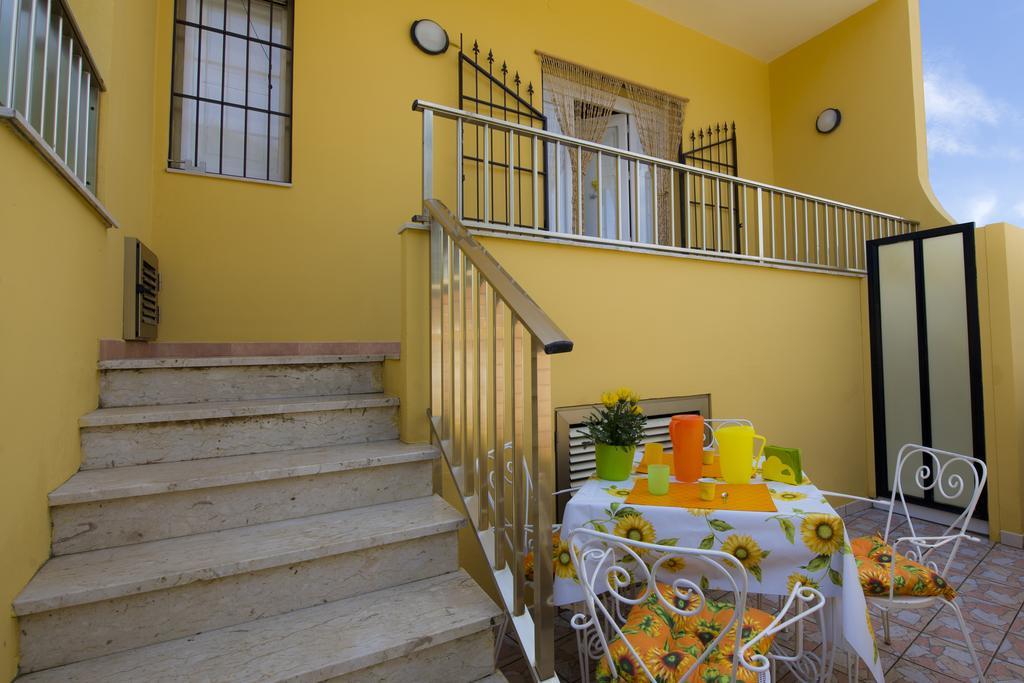 B&B Fiori Gialli Caucana Санта-Кроче- Камерина Экстерьер фото