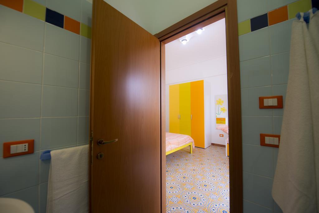 B&B Fiori Gialli Caucana Санта-Кроче- Камерина Номер фото
